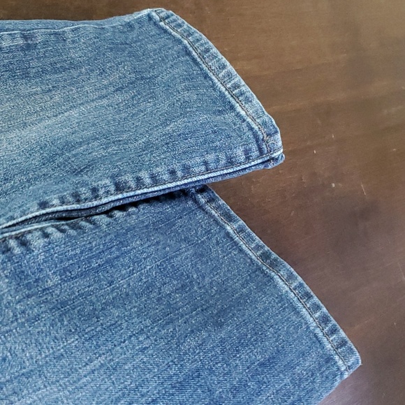 Levi's Capri Jeans - Picture 3 of 9